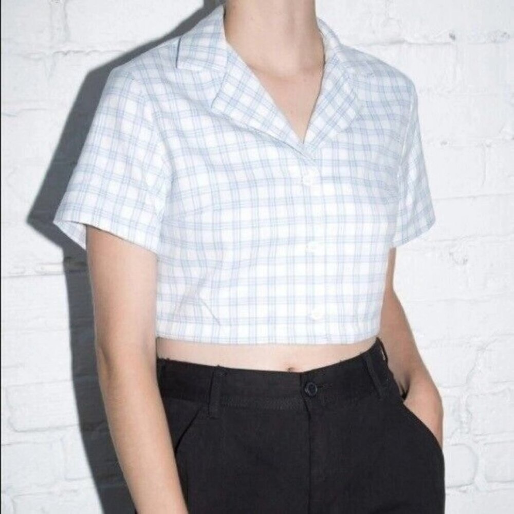 Brandy Melville cropped button up shirt